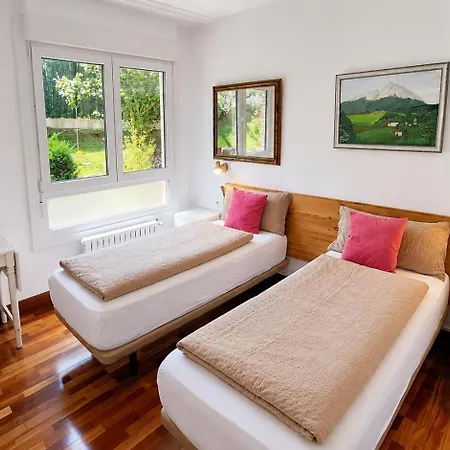 Igeldo House Apartamento *